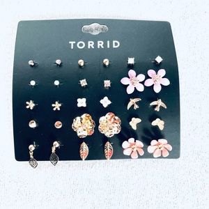 TORRID SET EARRINGS SET OF 15